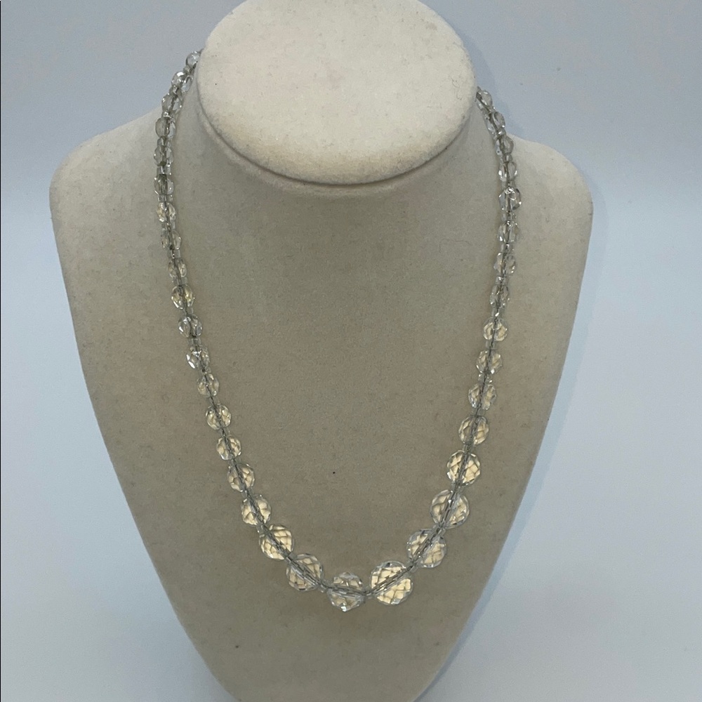 Elegant Silver Necklace